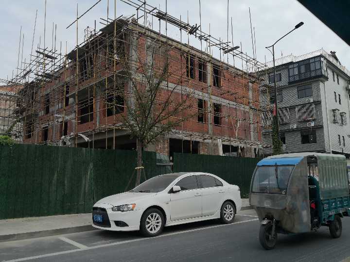 380平自建房出租