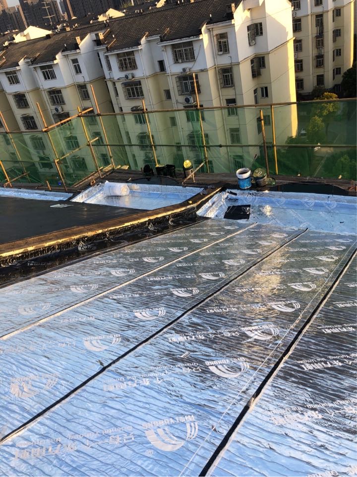 北河防水：承接各种房屋漏水维修，厂房彩瓦 外墙 卫生间 厨房 车库等防水堵漏