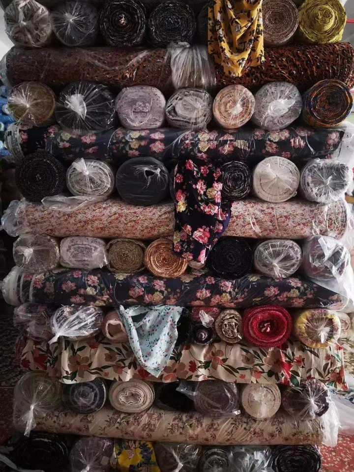 高价回收处理清仓布料 服装 棉衣 羽绒国标50:80:90 羽绒：非标80:90:羽绒