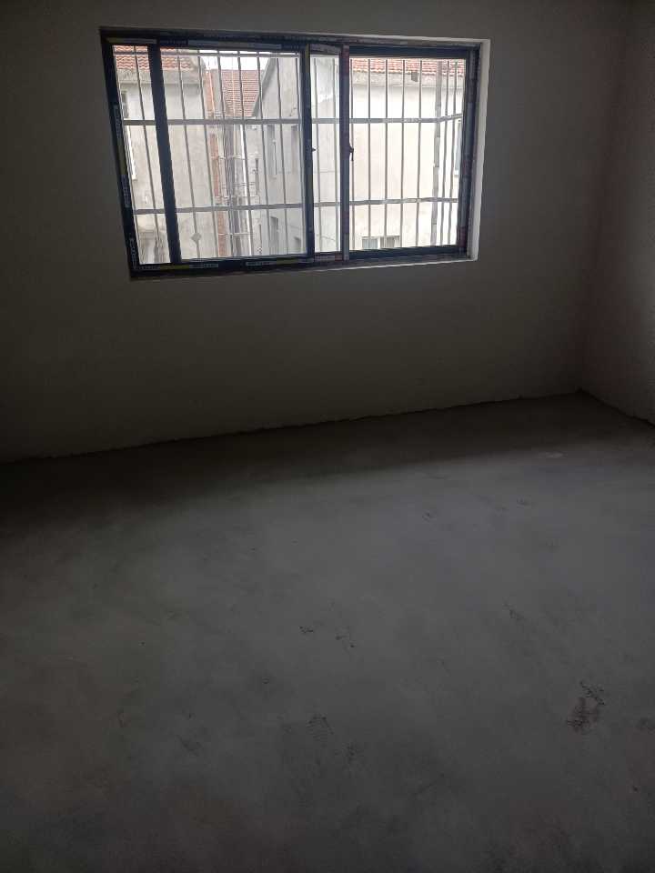 房屋出租，汉川东风村房屋220平 两层440平 适合服装加工