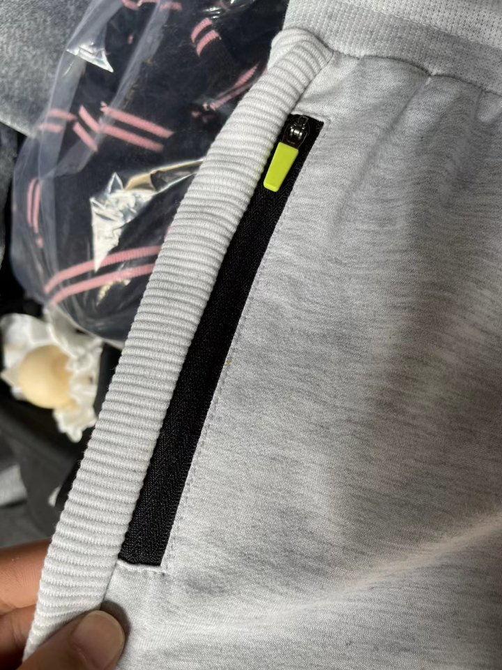 开口袋加工：全自动激光开口袋