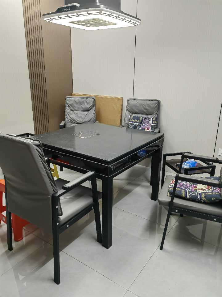 汉川门面转让或出租，现成棋牌室转让，接手可直接盈利