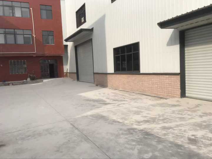 厂房出租：汈东整体厂房 钢构两层2100平 有电梯 住房500平砖混4层 单家独院三相电