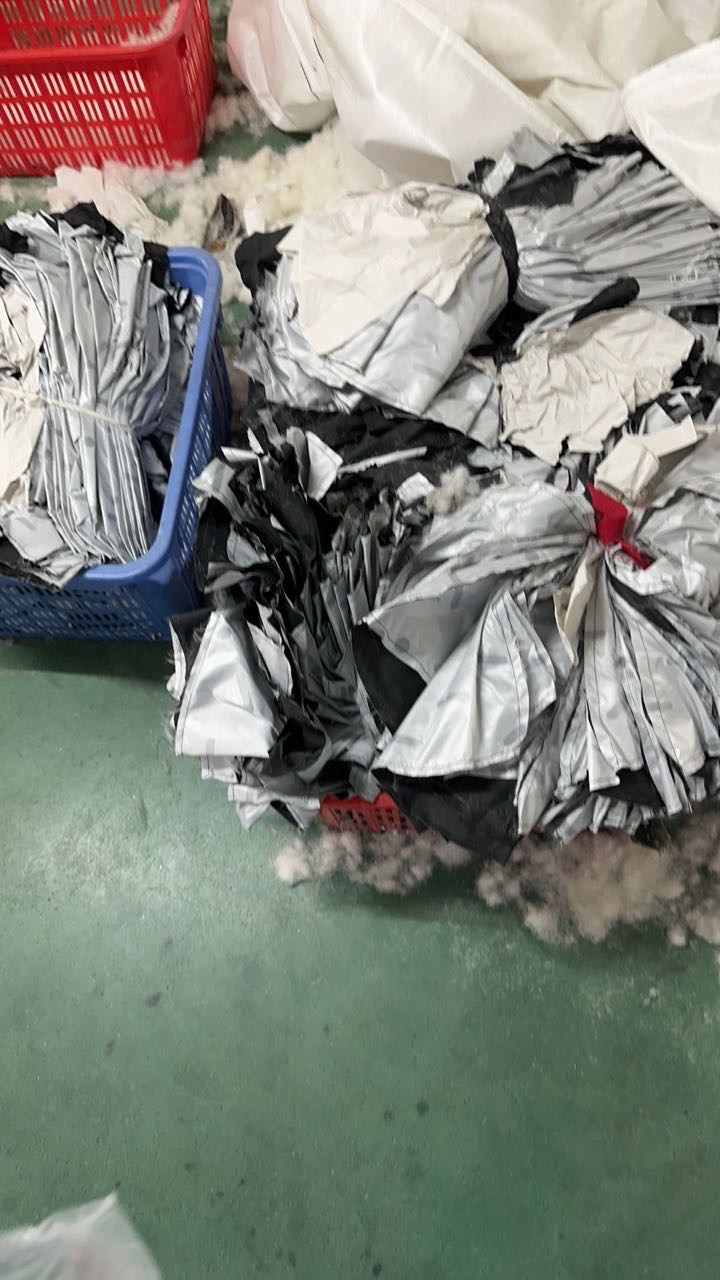 专业充绒充棉，精通各种衣服