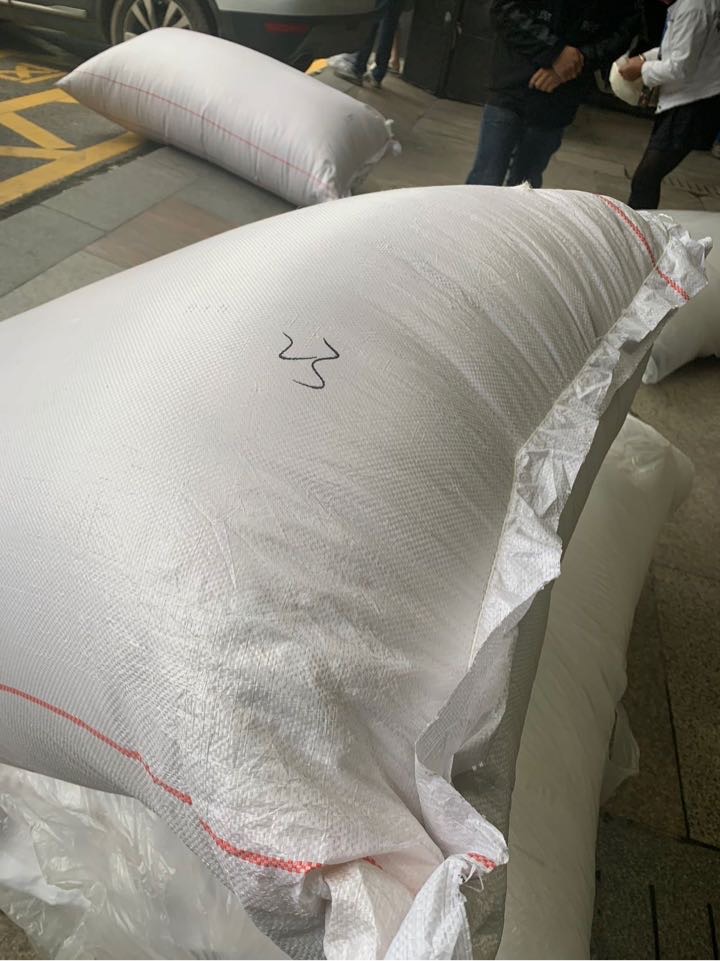 回收各种面料，时装面料，工装面料，里布，胆布，各种印花布头》